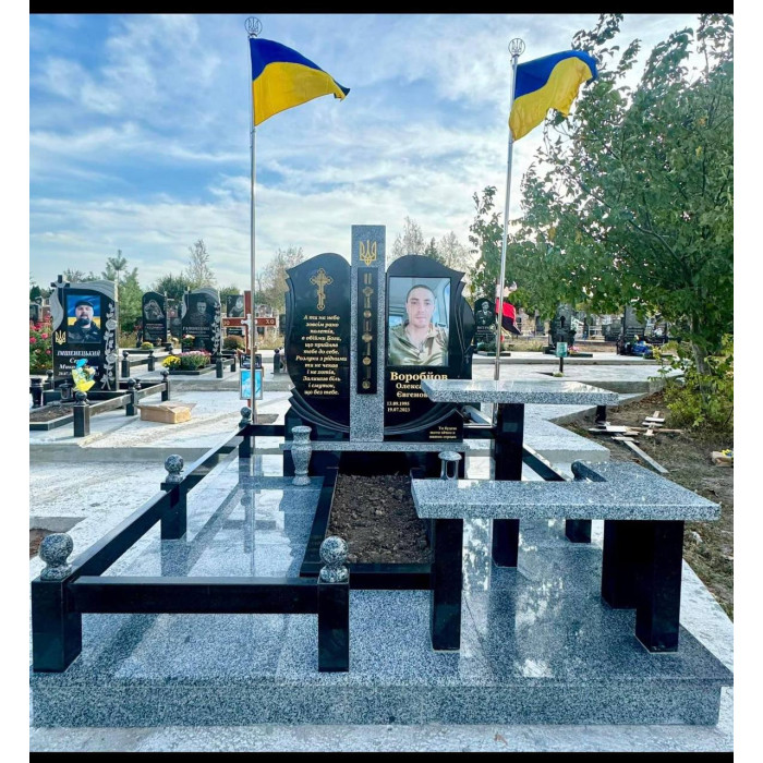 Пам'ятник для військових №12